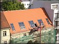 střecha domu je pokrytí střešní krytinou téměř hotová 
11.9.2008 